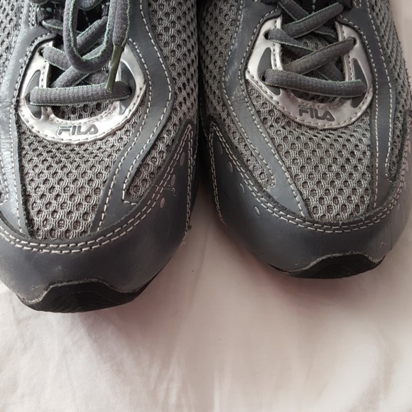 Fila 9.5 sneaker Good condition - Picture 6 of 8